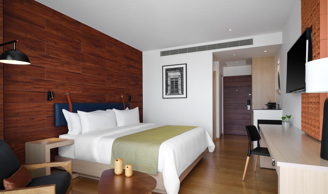voco Guadalajara Neruda — room