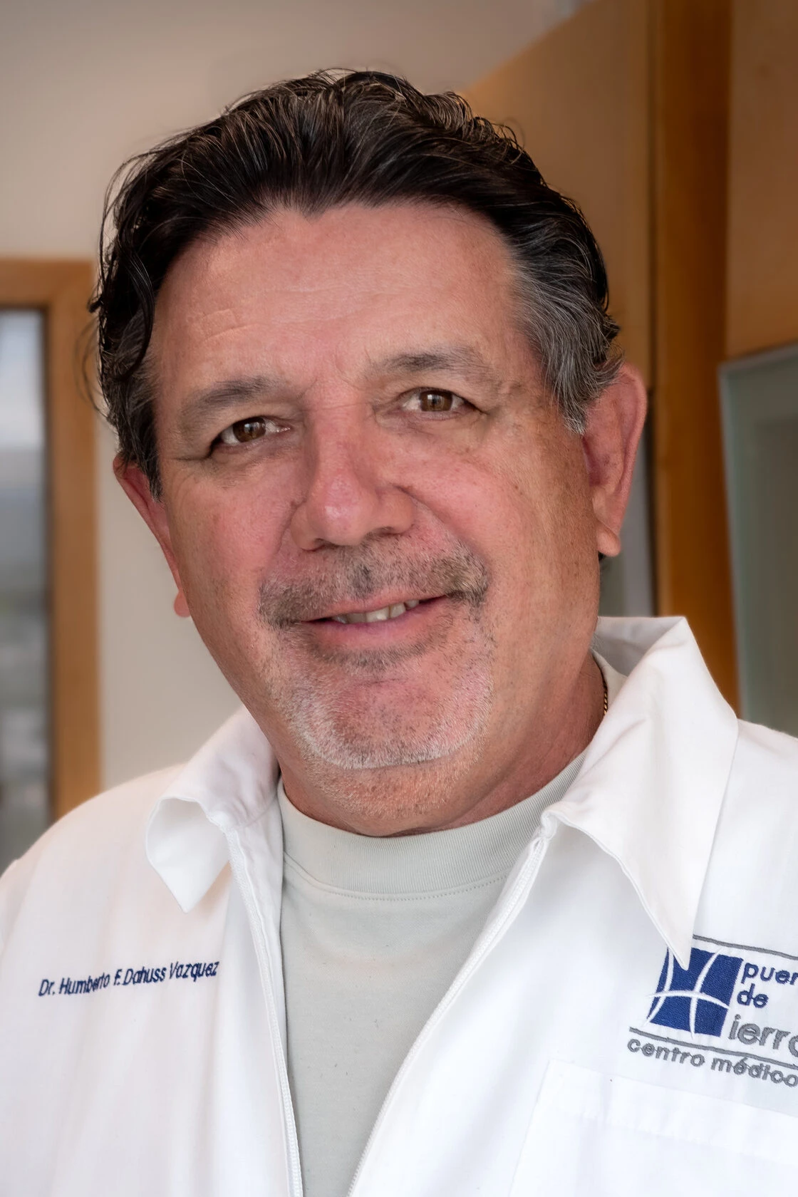 Dr. Humberto Dahuss Vázquez