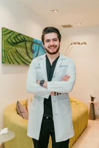 Dr. Jorge Rendón Félix